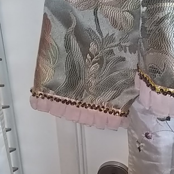 Ladies Tapestry & Sequined Jacket - Picture 6 of 14